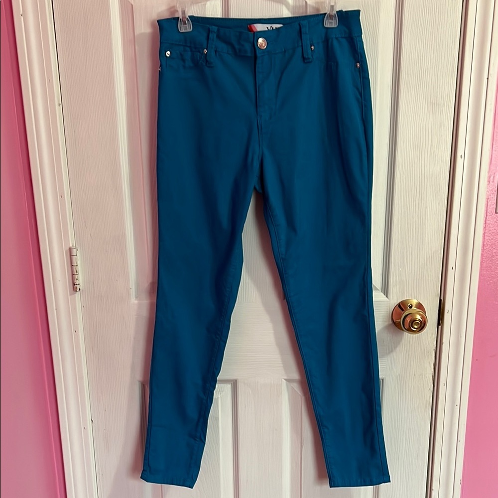 YMI - Skinny Pants/jegging style size Large check out all the colors I have